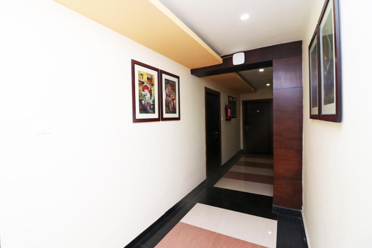 Capital O 40848 Hotel Mirabel Kupand Extérieur photo